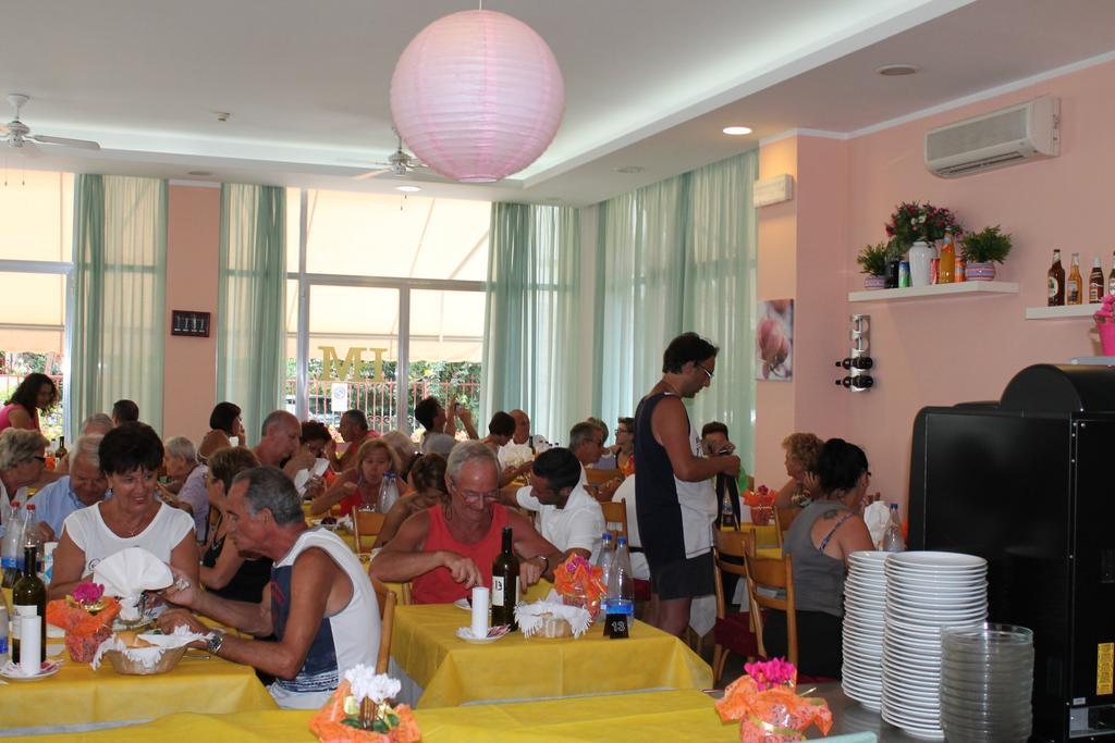 Hotel Madrid Κατόλικα Εξωτερικό φωτογραφία