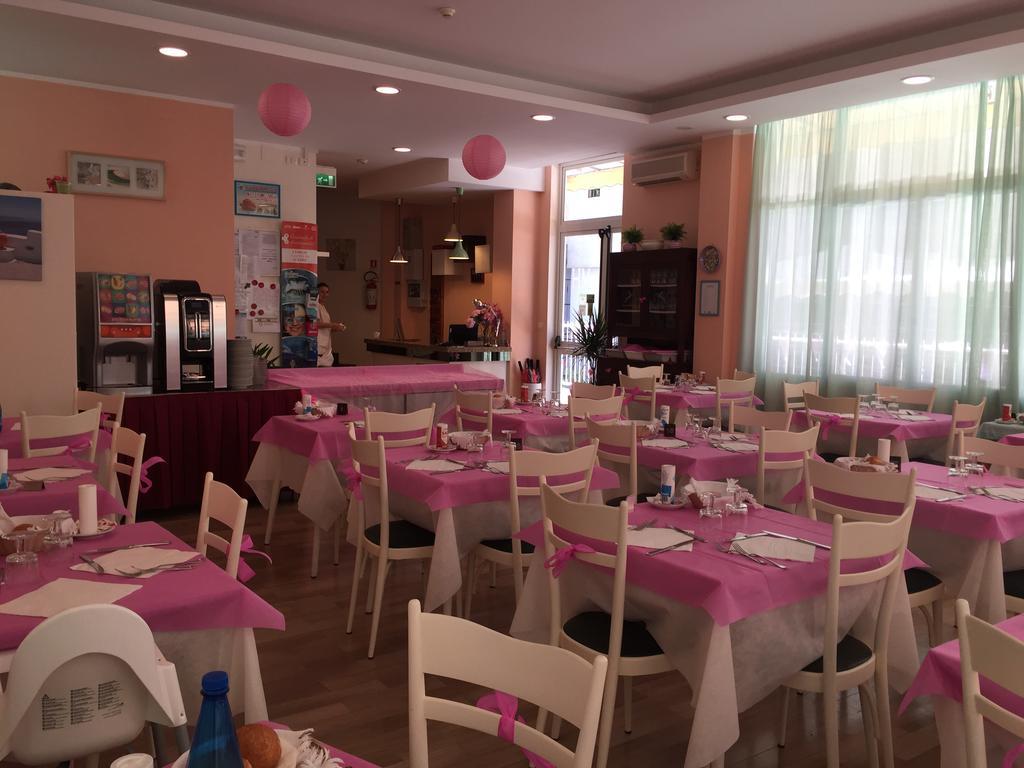 Hotel Madrid Κατόλικα Εξωτερικό φωτογραφία